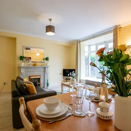 Semesterbostad 122 - Large Duplex With Parking By Shortstays *