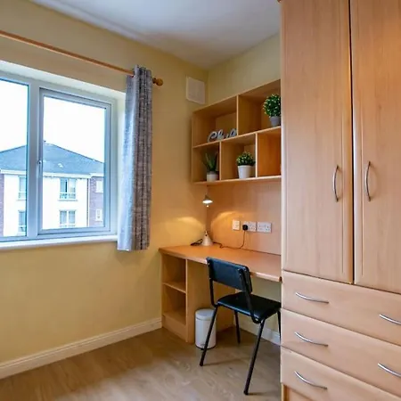 122 - Large Duplex With Parking By Shortstays Semesterbostad Galway