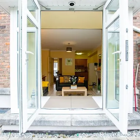 122 - Large Duplex With Parking By Shortstays * ゴールウェイ